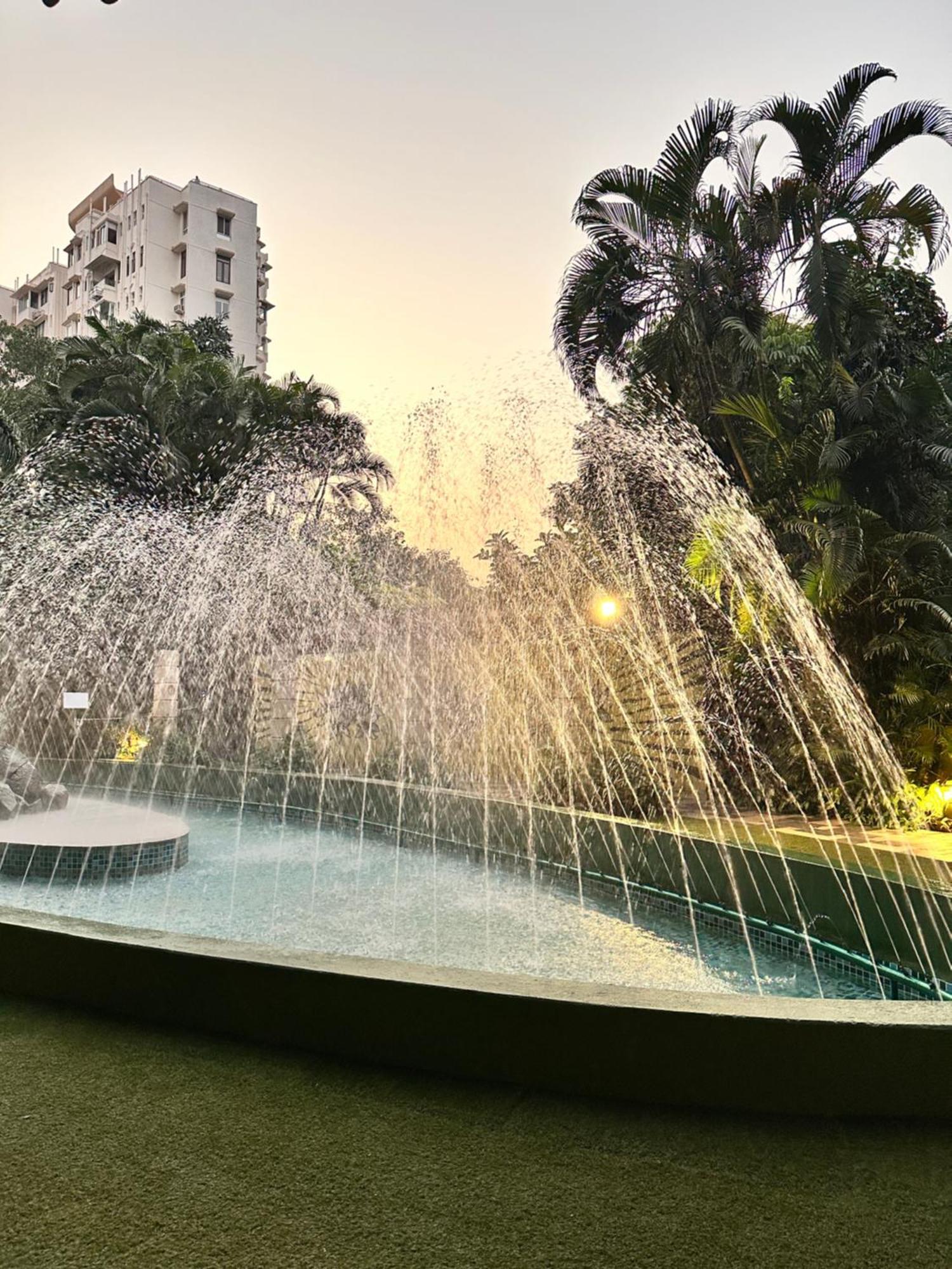 Taj Wellington Mews Aparthotel Mumbai  Buitenkant foto